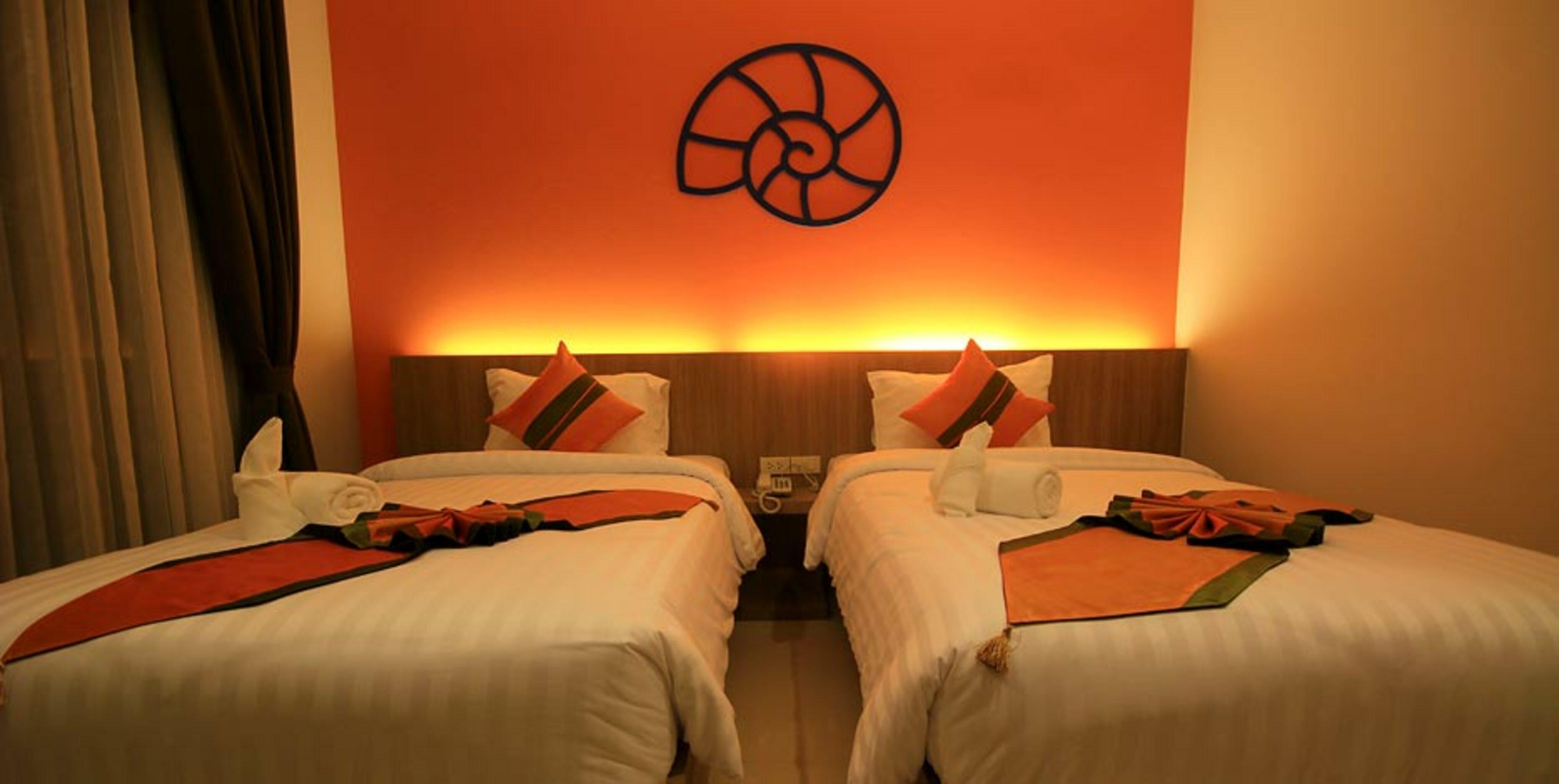 Di Pantai Boutique Beach Resort Patong Exterior photo