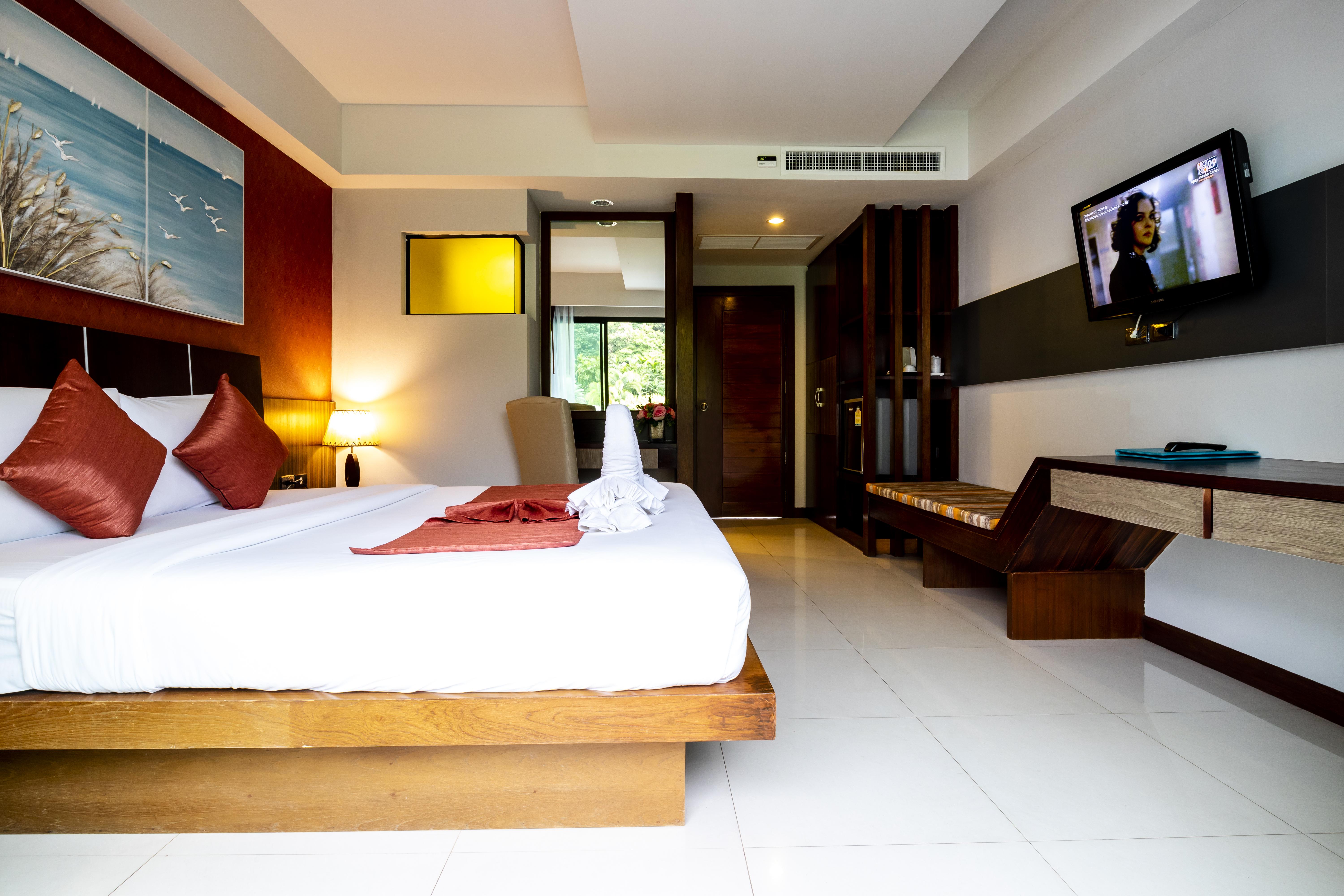 Di Pantai Boutique Beach Resort Patong Exterior photo