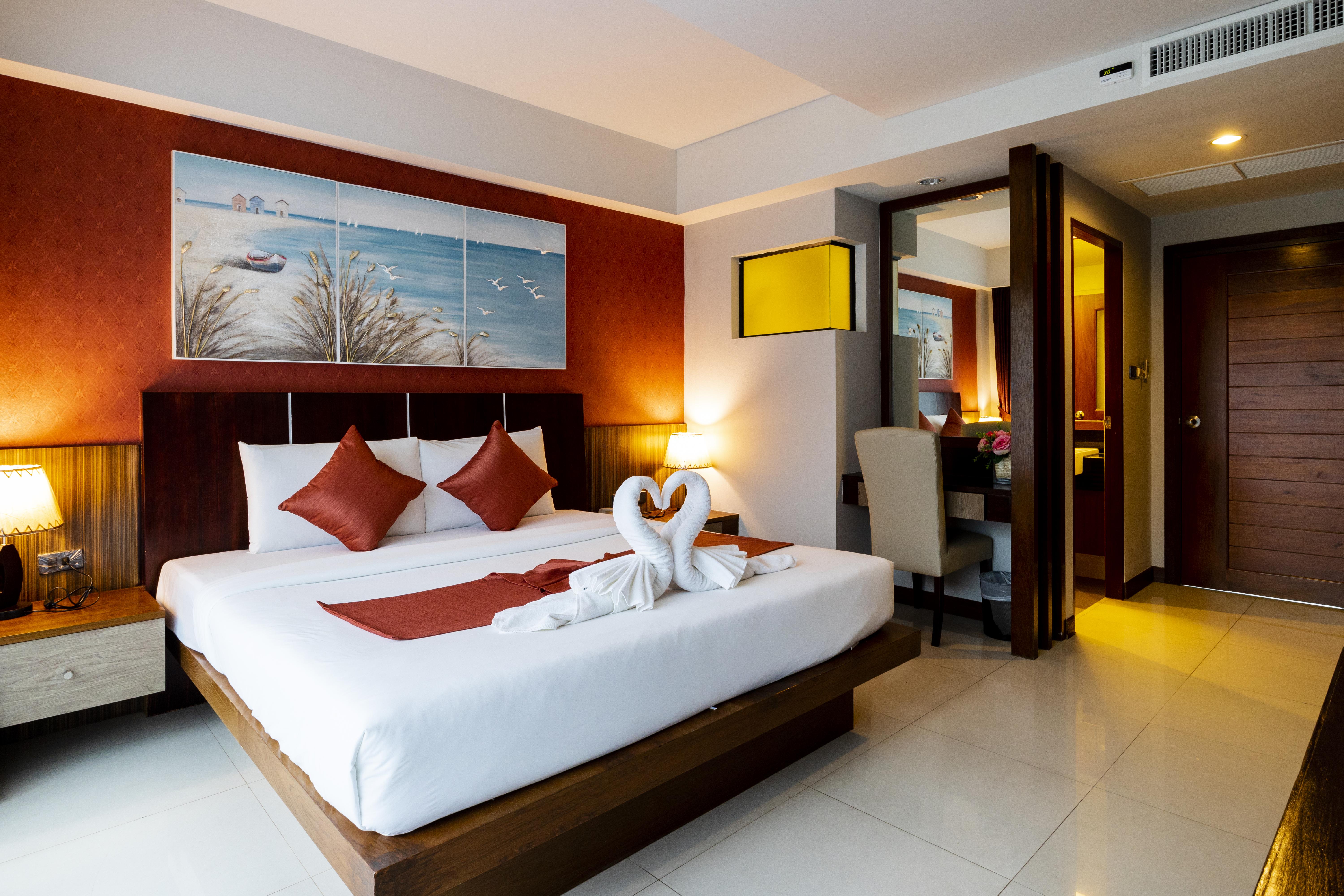 Di Pantai Boutique Beach Resort Patong Exterior photo