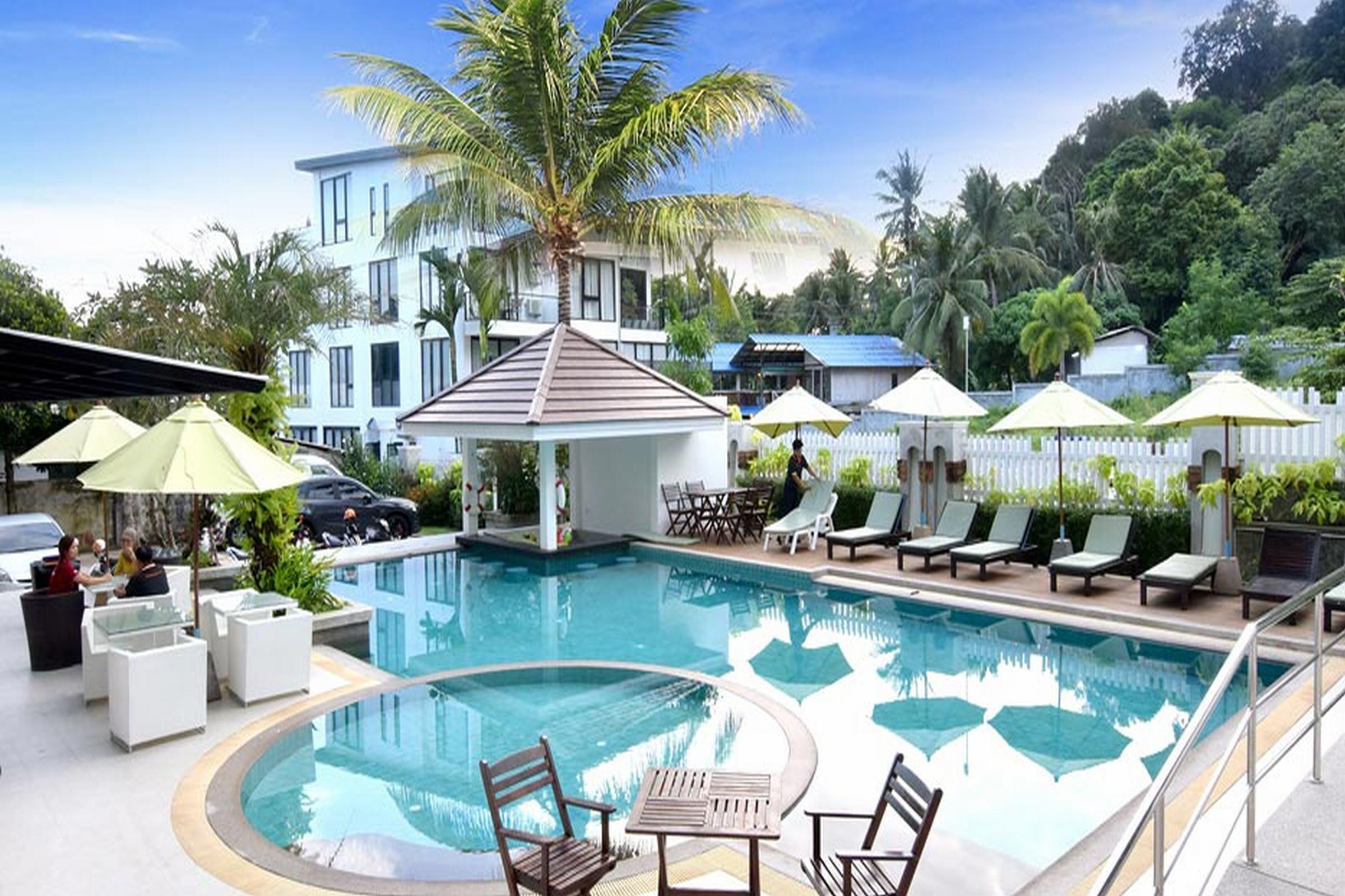 Di Pantai Boutique Beach Resort Patong Exterior photo